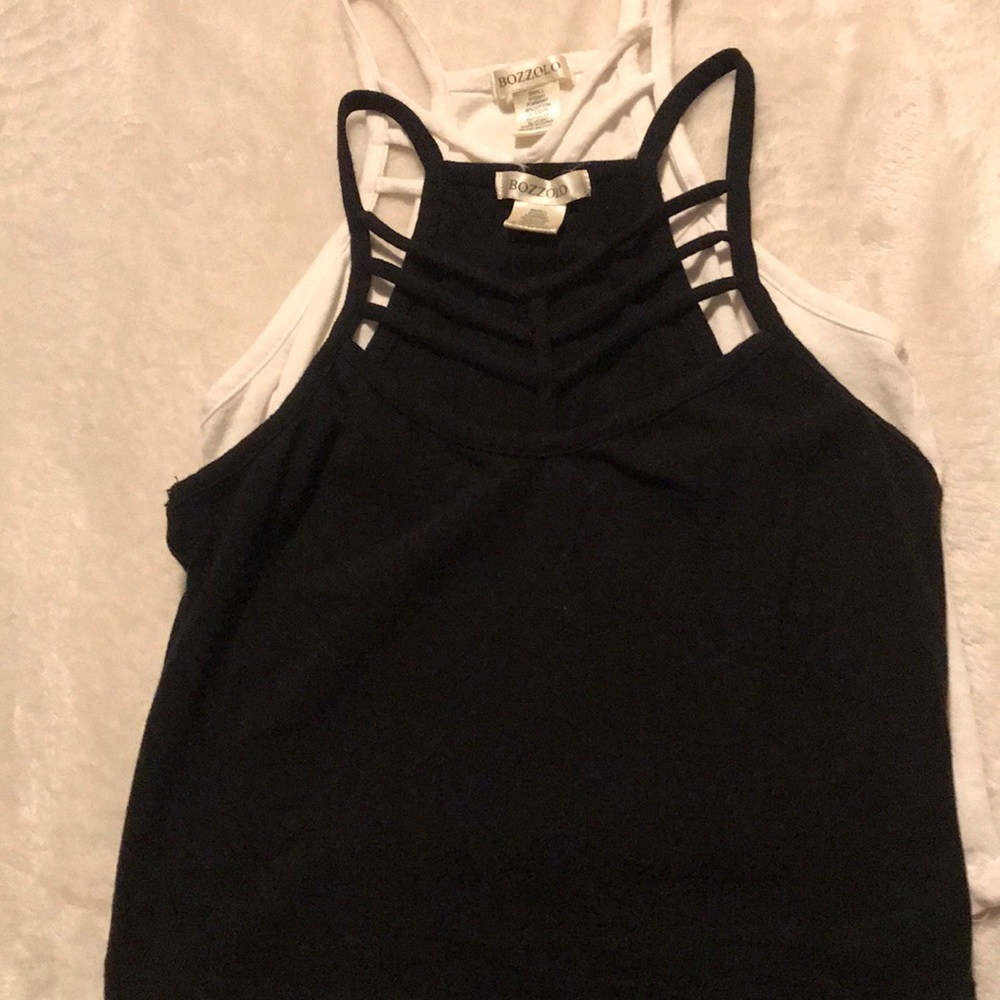 black and whit crop top